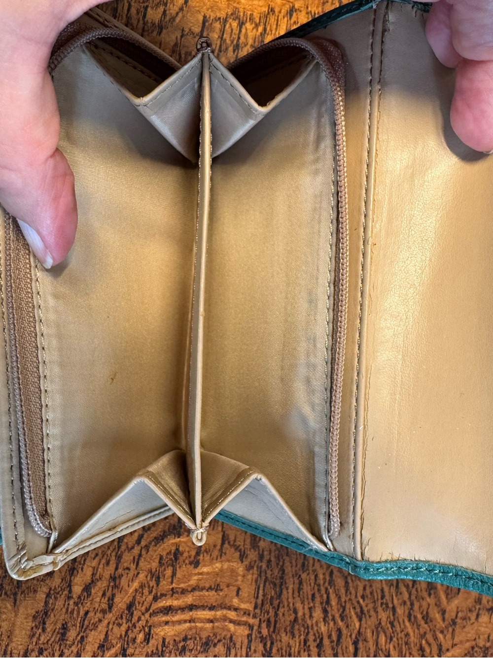 Coach Ashley Teal Green Pleated Leather Compact Wallet - Picture 9 of 12